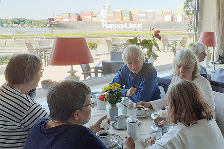 Mit der Fähre nach Finkenwerder