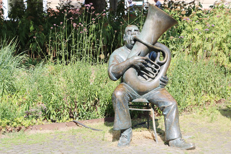 Immer den Bronzetropfen nach