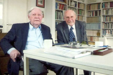 Wilhelm Simonsohn trifft Bundeskanzler a. D. Helmut Schmidt