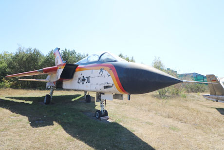 Luftschiffe, Flugzeuge und Hubschrauber im Aeronauticum