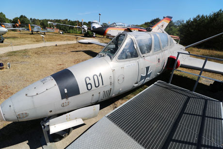 Luftschiffe, Flugzeuge und Hubschrauber im Aeronauticum