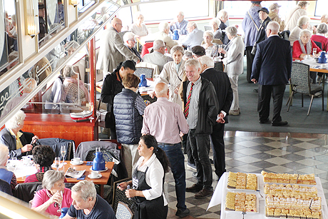 Große VHSt-Jubiläums-Elbkreuzfahrt