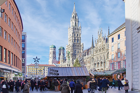 Mehr als Berge, Schlösser und Trachten