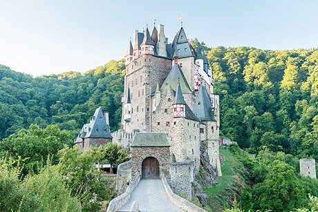 Schl&ouml;sser, Burgen und malerische Weinterrassen
