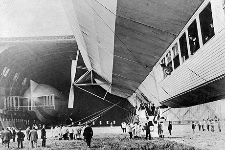 110 Jahre citynahes Flugdrehkreuz des Nordens