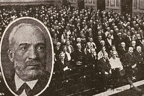 Jubelfeier in der Musikhalle am 25.1.1929, Direktor Meht (im Oval), Foto: (c) Hamburger 8 Uhr-Abendblatt (26.1.1929)
